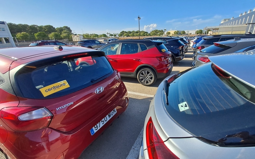 Centauro Mallorca rental car parking at Palma Airport